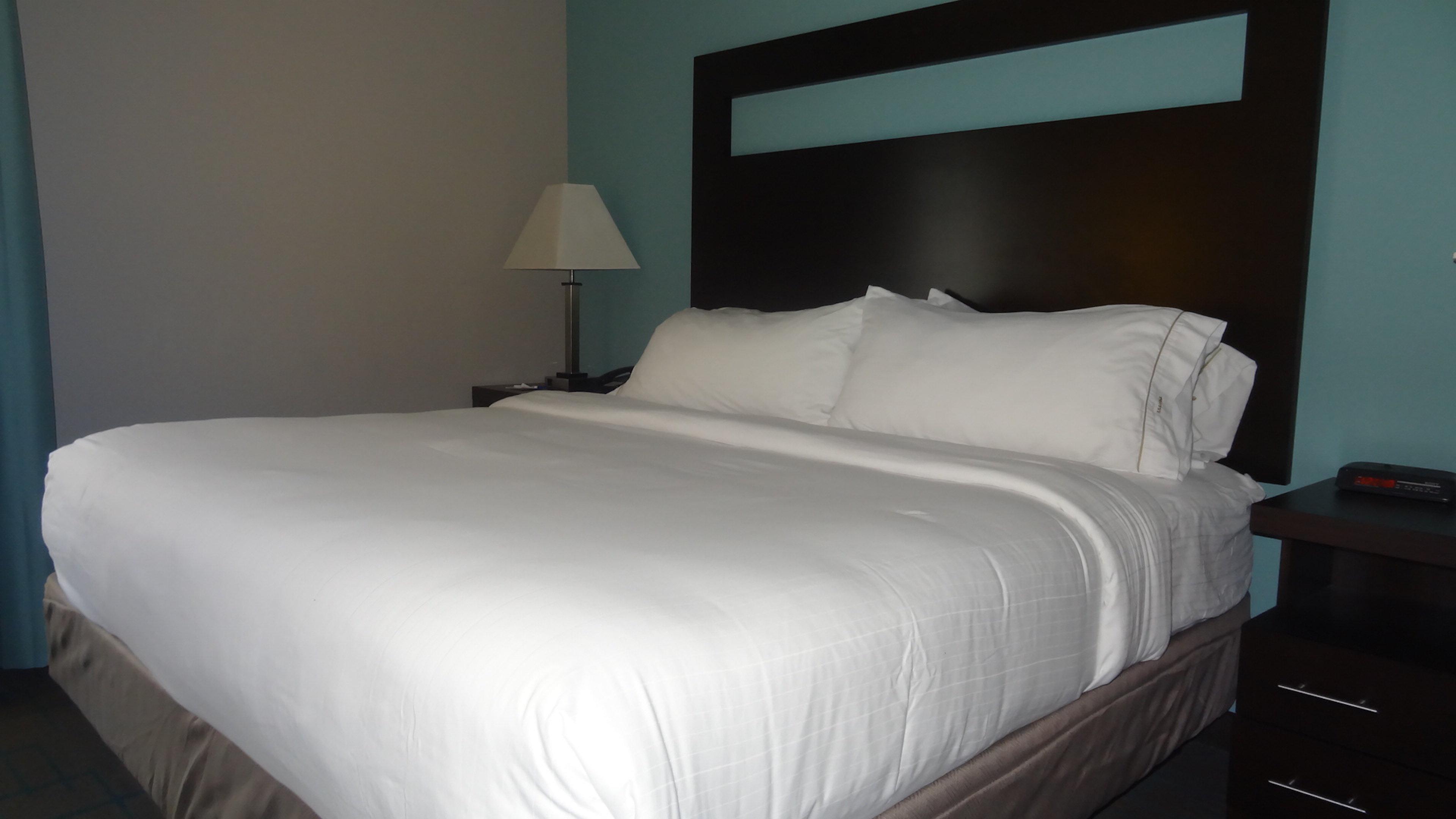 Holiday Inn Express Hotel Kansas City - Bonner Springs By Ihg Eksteriør billede