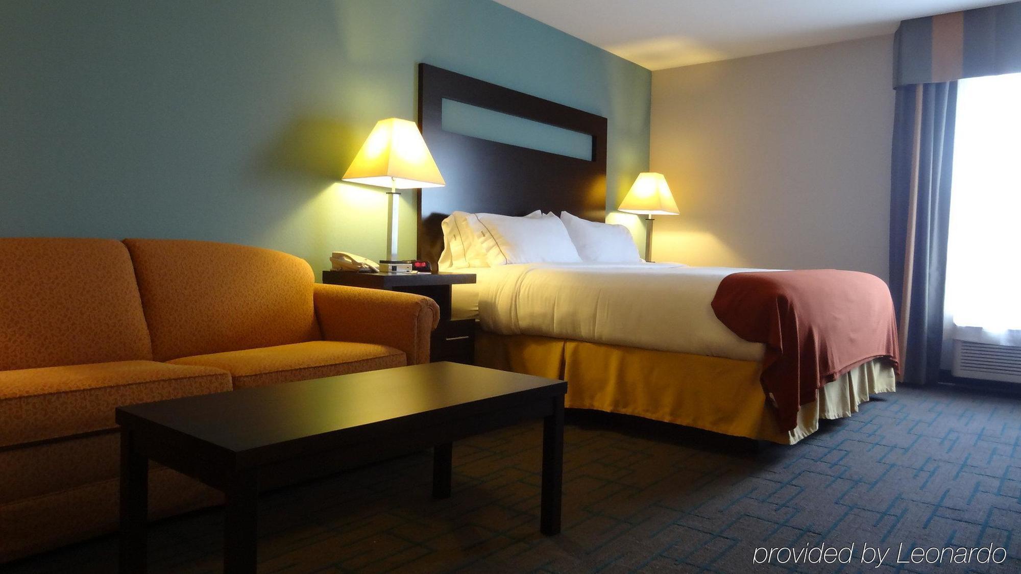 Holiday Inn Express Hotel Kansas City - Bonner Springs By Ihg Eksteriør billede