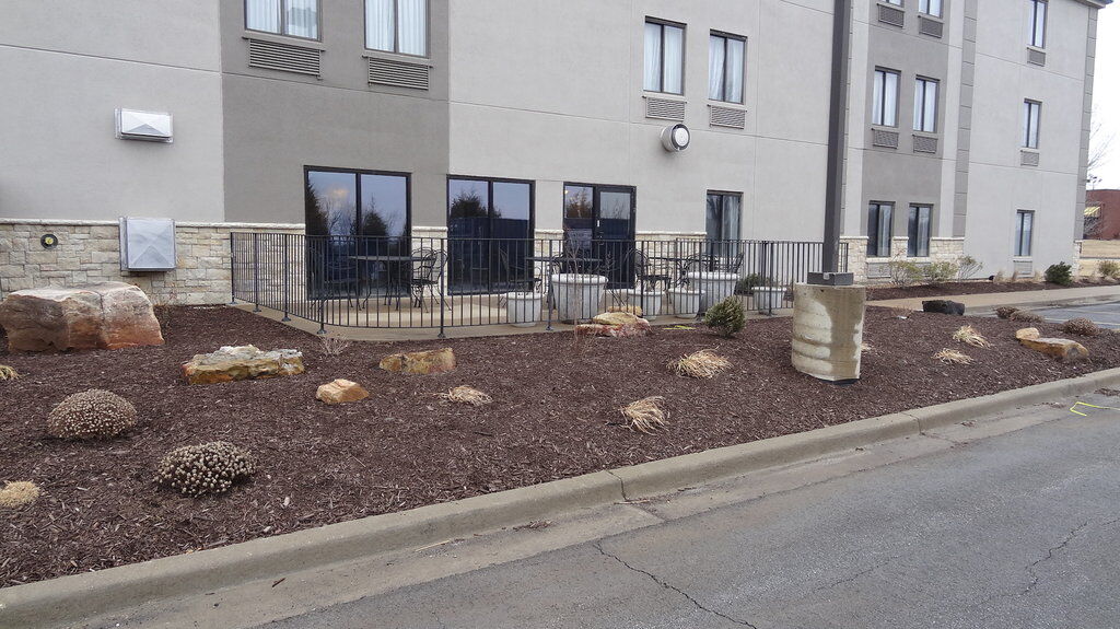 Holiday Inn Express Hotel Kansas City - Bonner Springs By Ihg Eksteriør billede